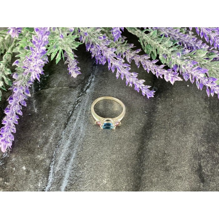 Sky Jewelry Серебряное кольцо с Голубой и Розовой Шпинелью