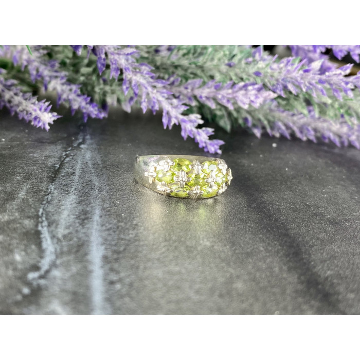 Sky Jewelry Серебряное кольцо 925 пробы с Хризолитом