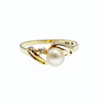 Sky Jewelry Золотое кольцо с Жемчугом и Бриллиантом