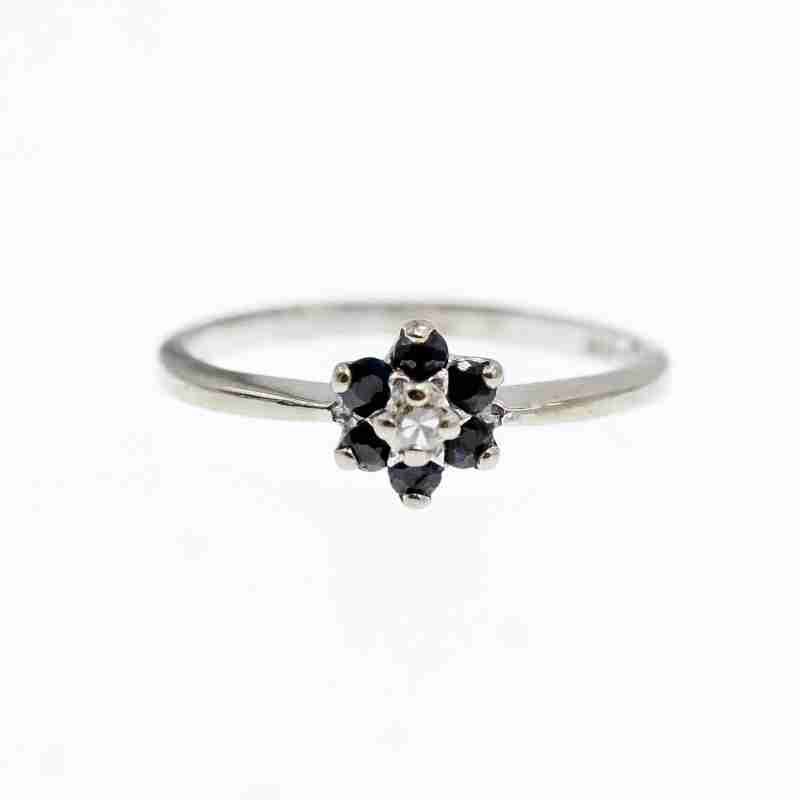 Sky Jewelry Золотое кольцо с Сапфирами и Бриллиантом   10К (417 проба)  *Сапфировые Цветы*