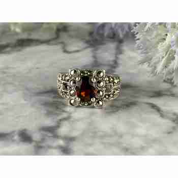 Sky Jewelry Серебряное кольцо 925 проба с Гранатом и камнями Шпинель