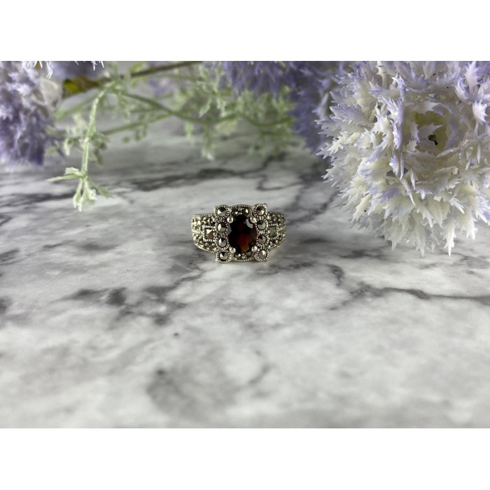 Sky Jewelry Серебряное кольцо 925 проба с Гранатом и камнями Шпинель