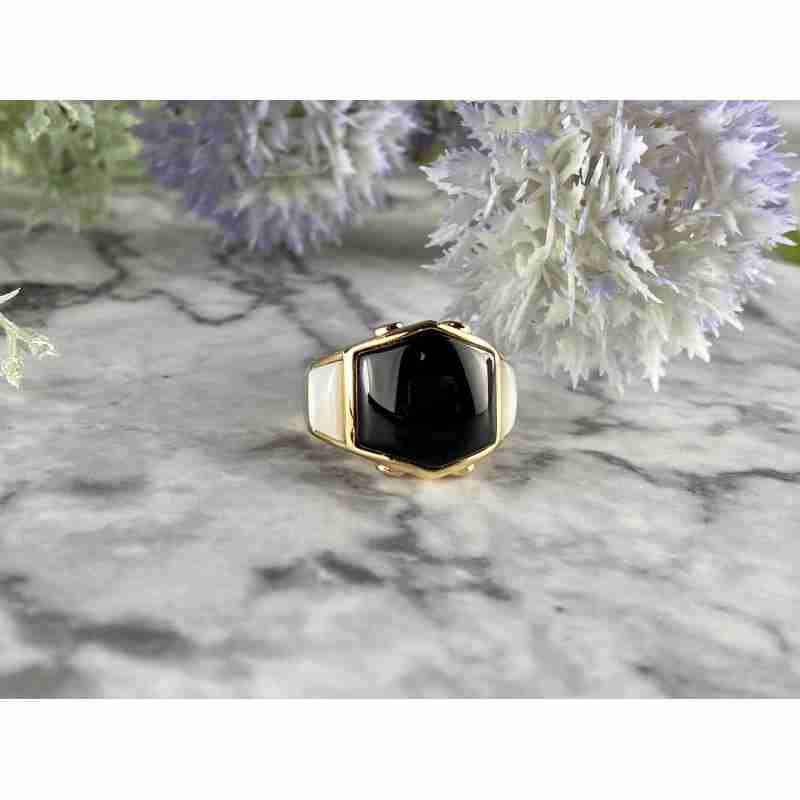 Sky Jewelry Серебряное кольцо в позолоте с черным Нефритом  Перламутром и  Фианитами