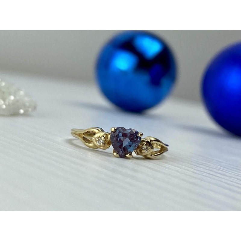Sky Jewelry Золотое кольцо с Александритом и Бриллиантами 14К (585 проба)