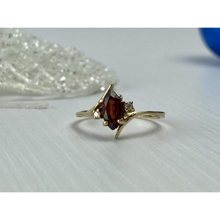 Sky Jewelry Золотое Кольцо 10К (417 проба) с Гранатом и Бриллиантами
