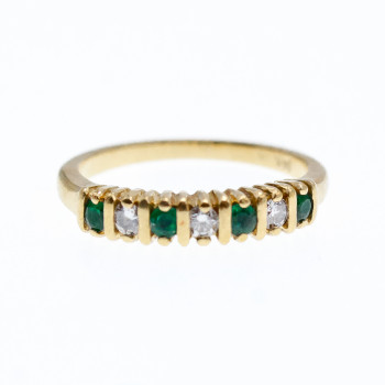 Sky Jewelry Золотое кольцо с Изумрудом и белым Топазом