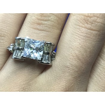 Sky Jewelry Серебряное кольцо с камнем Гошенит (берилл)