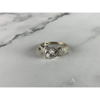 Sky Jewelry Серебряное кольцо с бесцветной Шпинелью