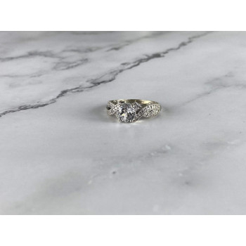 Sky Jewelry Серебряное кольцо с бесцветной Шпинелью