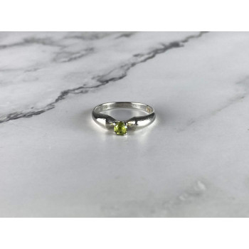 Sky Jewelry Серебряное кольцо с камнем Тсаворит (Цаворит)