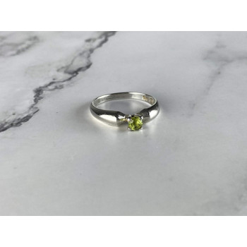 Sky Jewelry Серебряное кольцо с камнем Тсаворит (Цаворит)