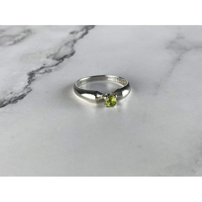 Sky Jewelry Серебряное кольцо с камнем Тсаворит (Цаворит)