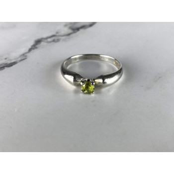 Sky Jewelry Серебряное кольцо с камнем Тсаворит (Цаворит)