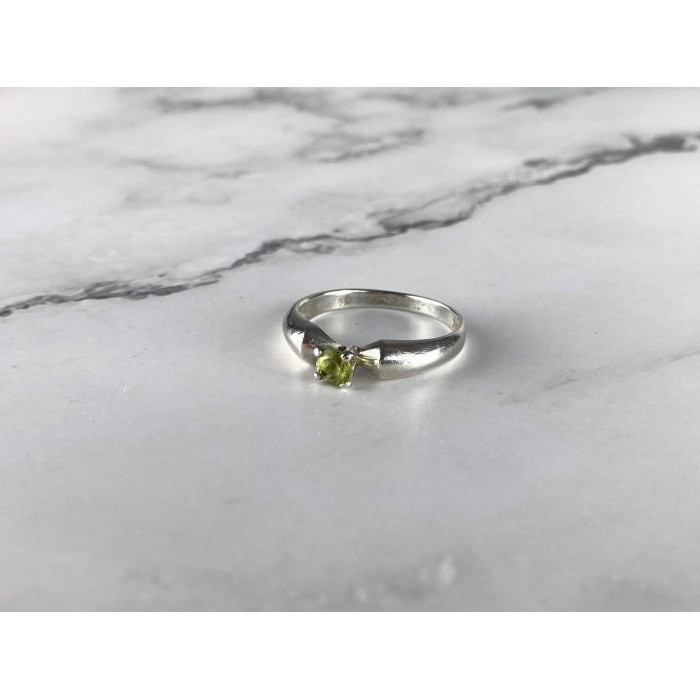 Sky Jewelry Серебряное кольцо с камнем Тсаворит (Цаворит)