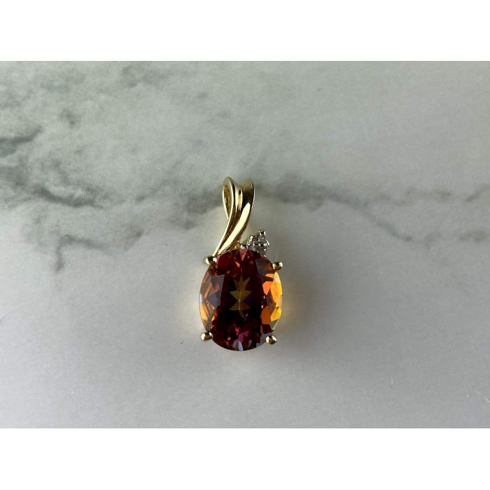 Sky Jewelry Золотой кулон с камнем Мистик Топаз и Бриллиантами