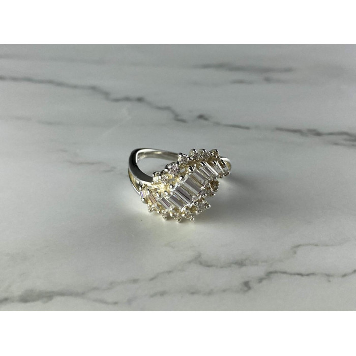 Sky Jewelry Серебряное Кольцо 925 пробы с Фианитами *Нежность*