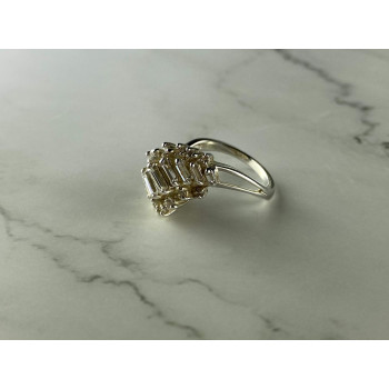 Sky Jewelry Серебряное Кольцо 925 пробы с Фианитами *Нежность*