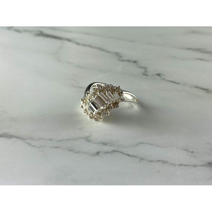 Sky Jewelry Серебряное Кольцо 925 пробы с Фианитами *Нежность*