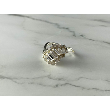 Sky Jewelry Серебряное Кольцо 925 пробы с Фианитами *Нежность*