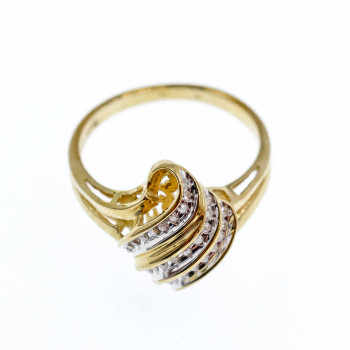 Sky Jewelry Золотое кольцо 10К (417 проба) с Бриллиантами