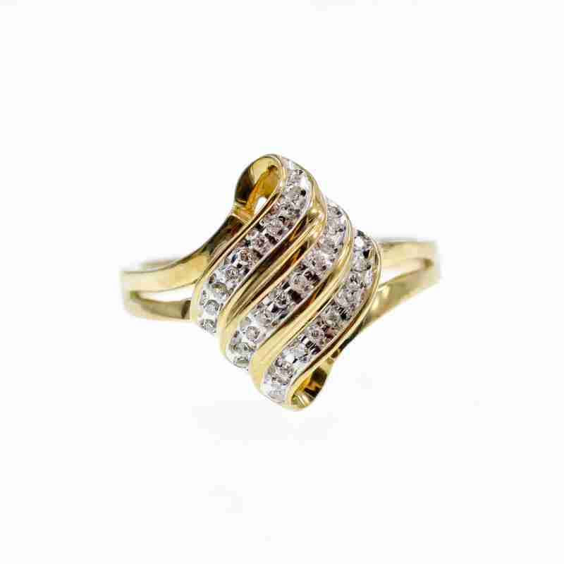 Sky Jewelry Золотое кольцо 10К (417 проба) с Бриллиантами
