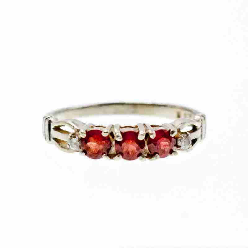 Sky Jewelry Серебряное Кольцо с камнями  Спессартин и Фианиты