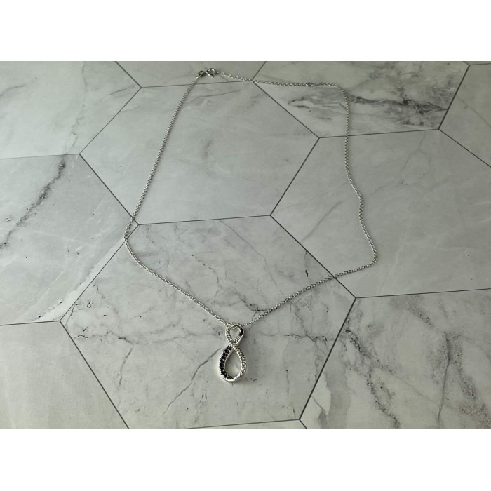 Sky Jewelry Серебряная Цепочка с Кулоном камень белая и черная  Шпинель