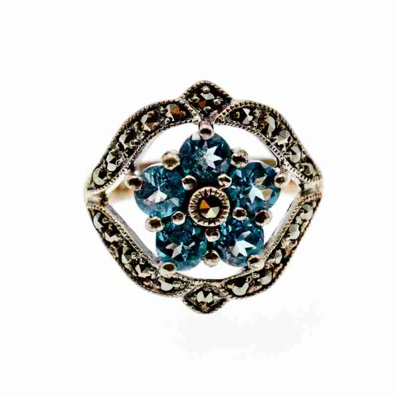 Sky Jewelry Серебряное кольцо 925 проба с голубым Топазом и камнями Морион