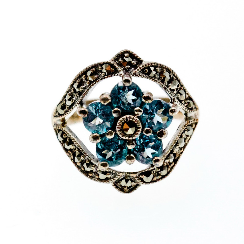 Sky Jewelry Серебряное кольцо 925 проба с голубым Топазом и камнями Морион