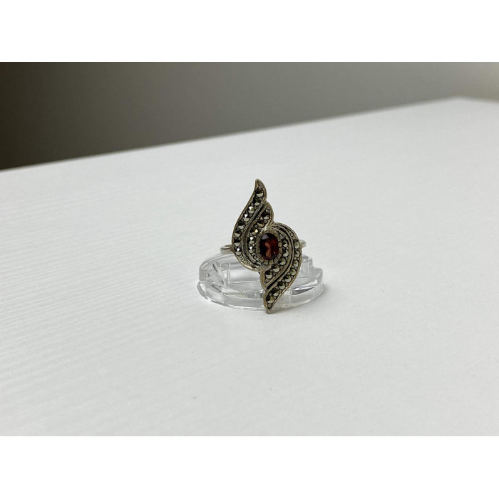 Sky Jewelry Винтажное Серебряное Кольцо с Гранатом