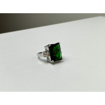 Sky Jewelry Серебряное кольцо с Изумрудом и Фианитами 925 проба