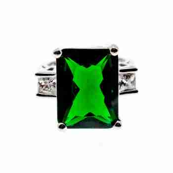 Sky Jewelry Серебряное кольцо с Изумрудом и Фианитами 925 проба