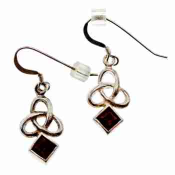 Sky Jewelry Серебряные серьги с гранатом