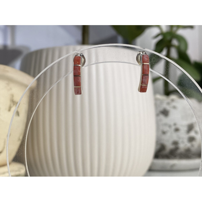 Sky Jewelry Серебряные серьги-гвоздики с красным перламутром