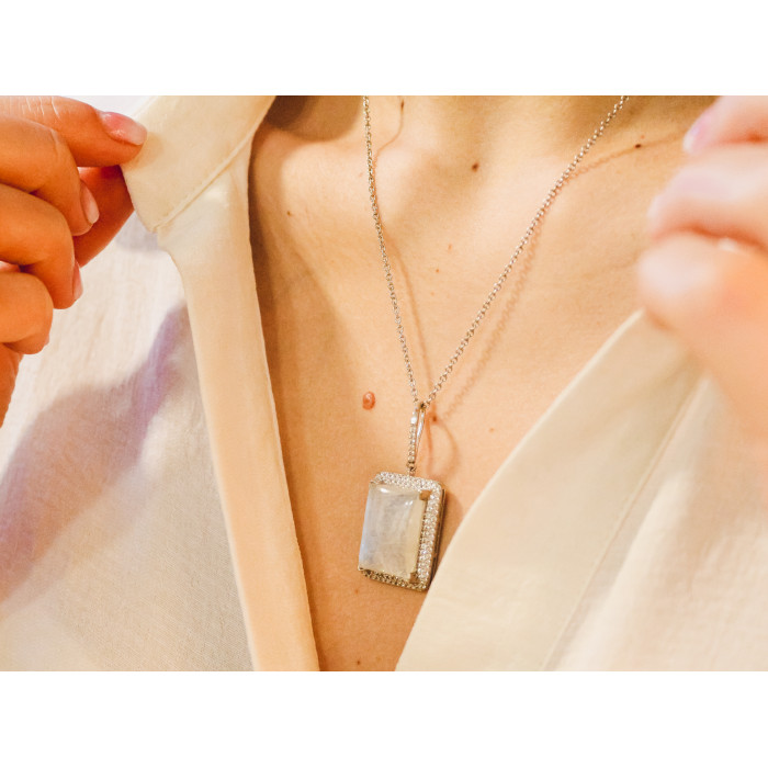 Sky Jewelry Серебряная цепочка с кулоном лунный камень и фианиты