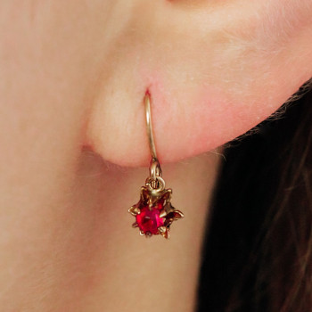 Sky Jewelry Золотые Серьги с красной шпинелью