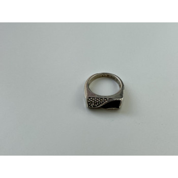 Sky Jewelry Серебряное кольцо с черным Нефритом и камнями морион