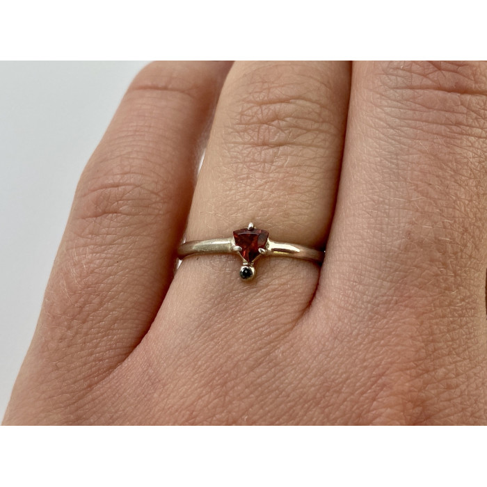 Sky Jewelry Серебряное кольцо 925 проба с гранатом и шпинелью