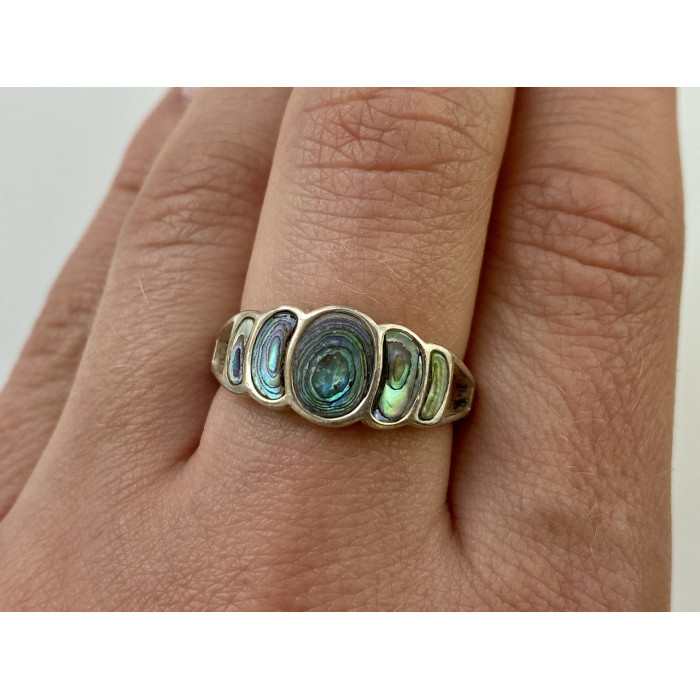 Sky Jewelry Серебряное кольцо с камнем галиотис  Ракушка