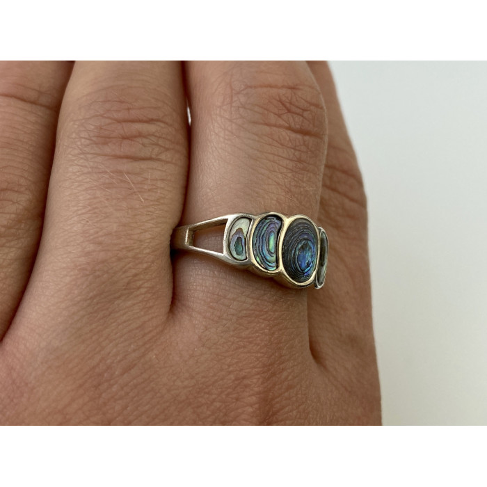 Sky Jewelry Серебряное кольцо с камнем галиотис  Ракушка