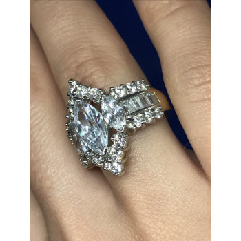 Sky Jewelry Серебряное кольцо с фианитами