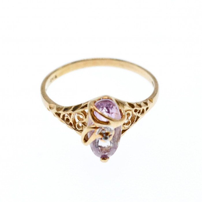 Sky Jewelry Золотое Кольцо с иолитом и бриллиантом