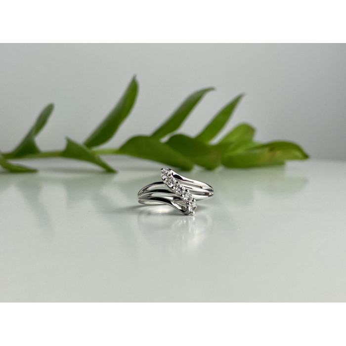 Sky Jewelry Серебряное кольцо с камнями белый топаз  Очарование