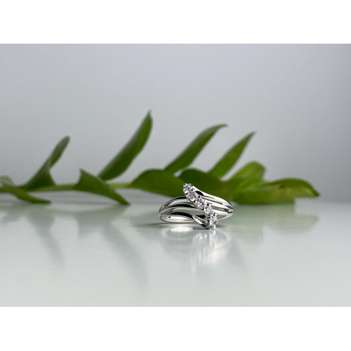 Sky Jewelry Серебряное кольцо с камнями белый топаз  Очарование