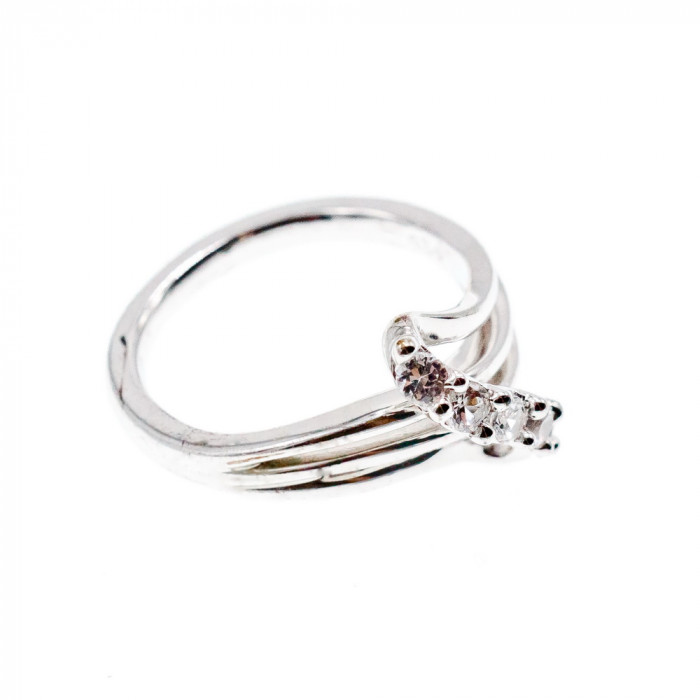 Sky Jewelry Серебряное кольцо с камнями белый топаз  Очарование