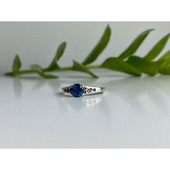 Sky Jewelry Серебряное кольцо со шпинелью