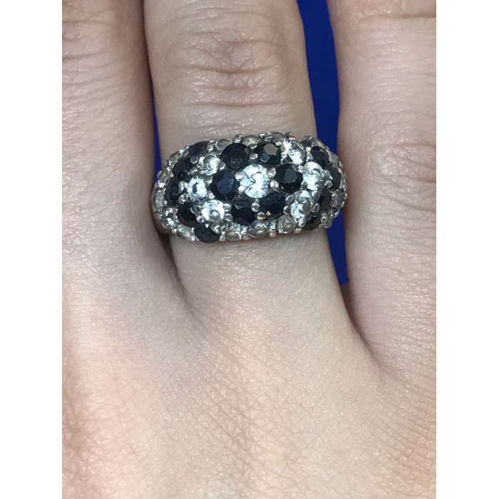 Sky Jewelry Серебряное кольцо с камнем Черная шпинель и фианитами
