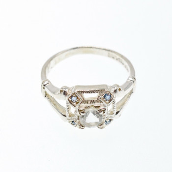 Sky Jewelry Серебряное кольцо с белой Шпинелью и Аквамаринами