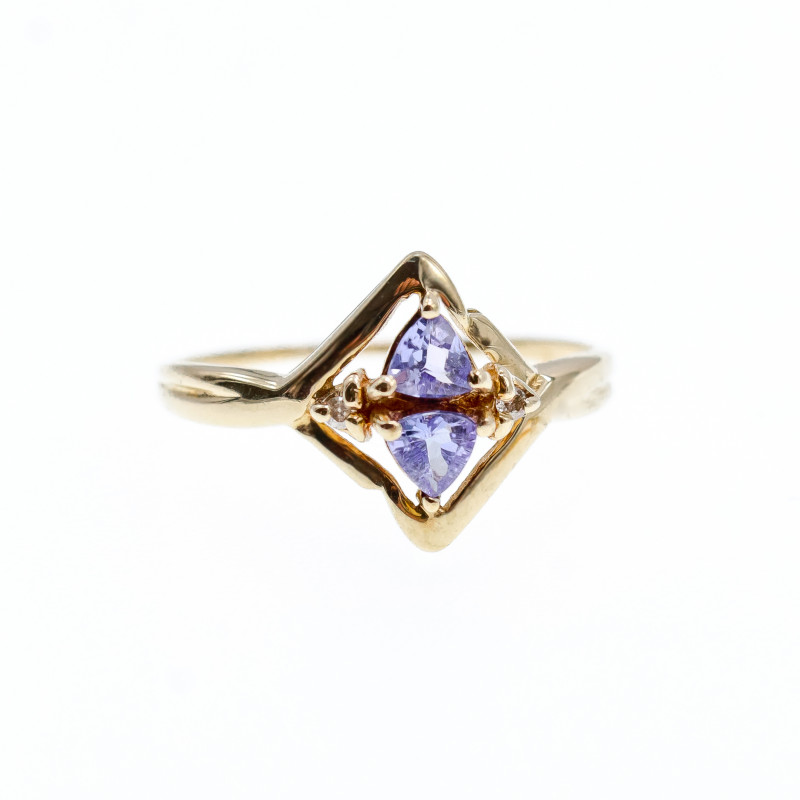 Sky Jewelry Золотое кольцо с Танзанитом и Бриллиантами   Нежность