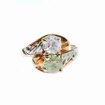 Sky Jewelry Золотое кольцо с камнями Цаворит и Гошенит